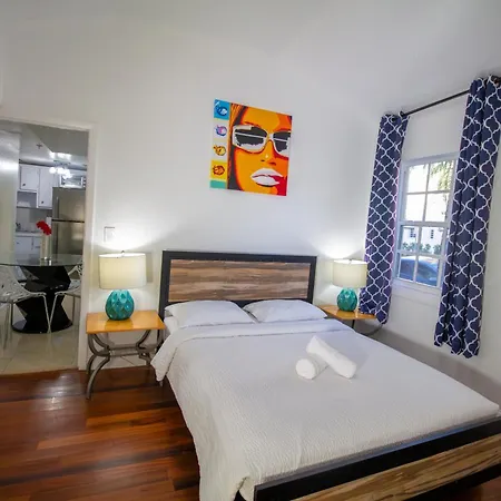 Hispaniola Apartments Part Of The Oasis Casita Collection Miami Beach Exterior photo